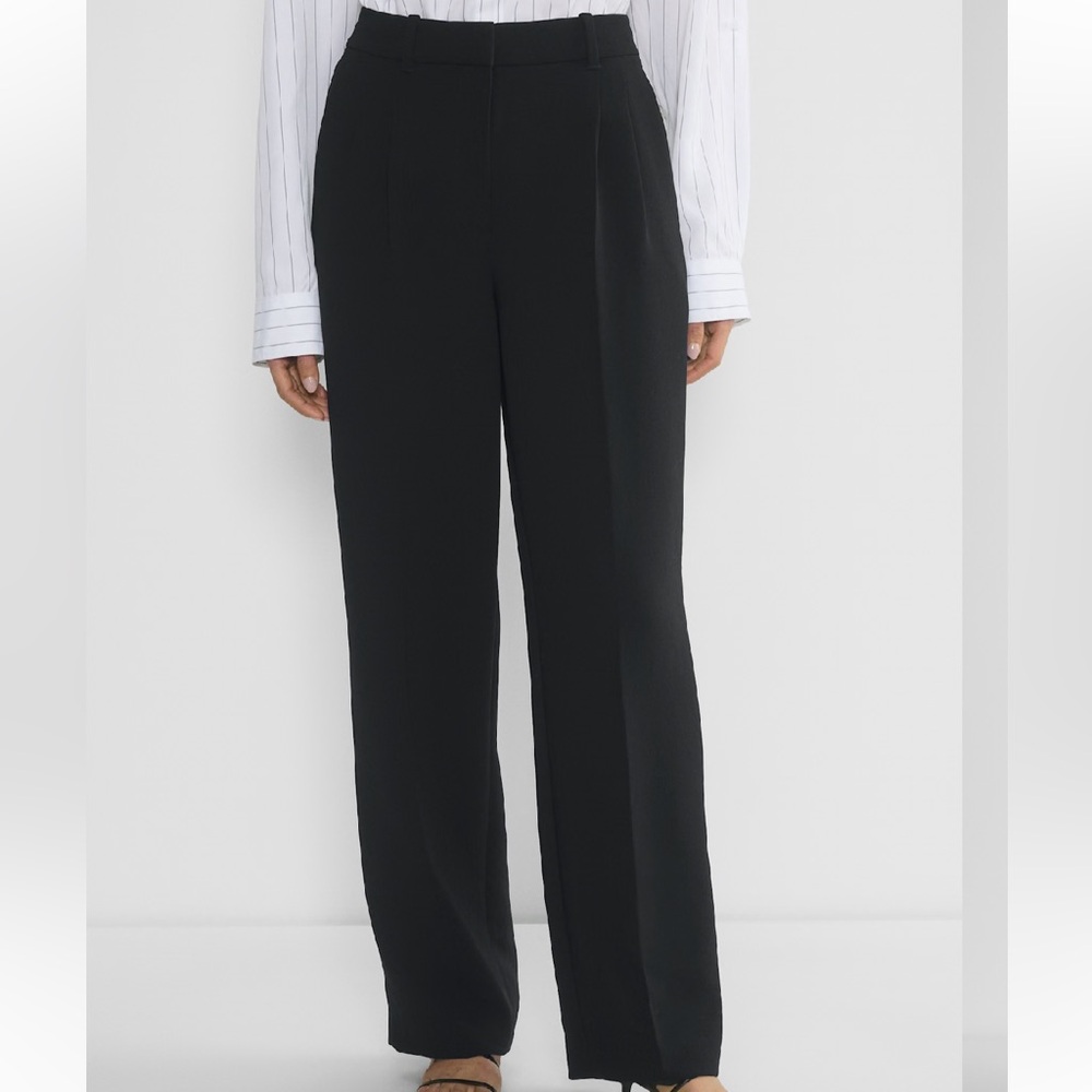 Aritzia Effortless Pant
